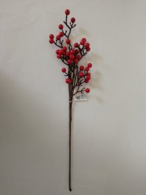 Kalėdinė dekoracija Šakelė, su raudonomis uogomis ir raudonomis šakelėmis, 58 cm