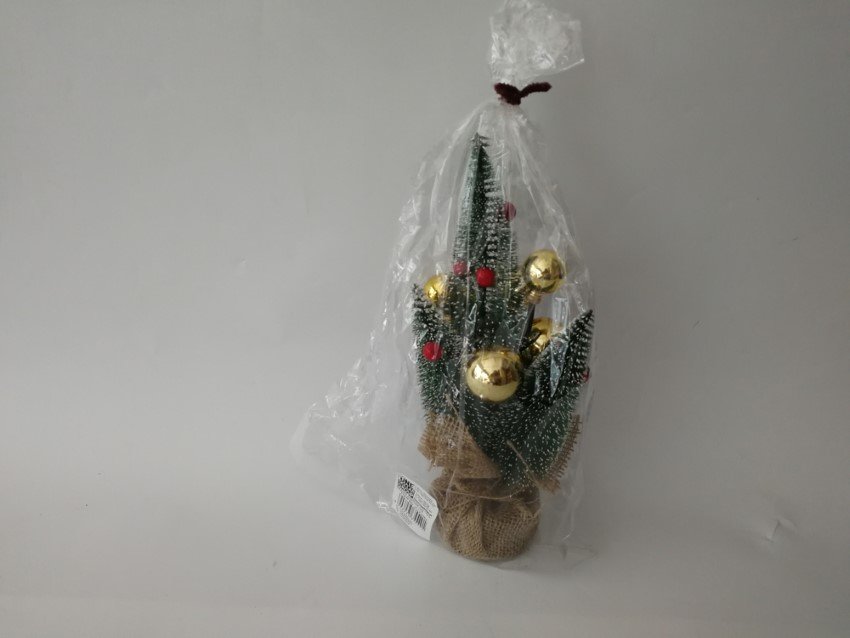 Kalėdinė dekoracija Eglutė, trys eglutės, su dideliais auksiniais žaisliukais, 28 x 5 x 5 cm