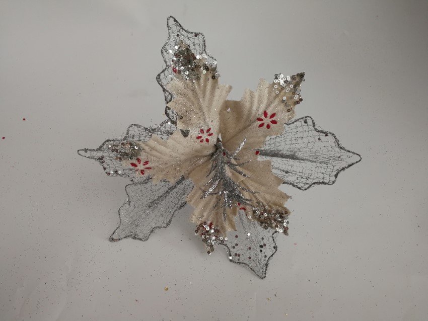Dirbtinė gėlė, puansetija, su blizgučiais, baltos sp., 15 x 25 x 25 cm